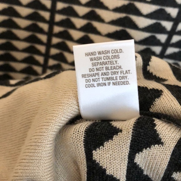 Just...Taylor geometric patterned dress - Picture 5 of 5